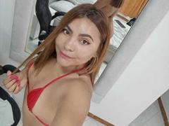 AidaWilliam - blond female webcam at xLoveCam