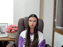 Aiida from xLoveCam