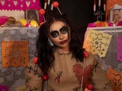 CelestheCarter - female with brown hair webcam at LiveJasmin