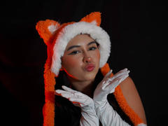 CelestheCarter - female with brown hair webcam at LiveJasmin