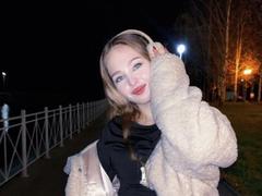 AileneArimas - female webcam at xLoveCam