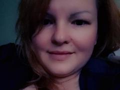 AimeeRock - female with brown hair and  small tits webcam at xLoveCam