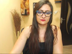 AimeeA - female with brown hair webcam at xLoveCam