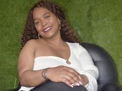 AinaEbonyQueen - female with brown hair and  small tits webcam at xLoveCam