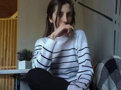 AishaLeonor - female with brown hair webcam at xLoveCam