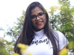 EmmaLongg - female with brown hair and  big tits webcam at LiveJasmin