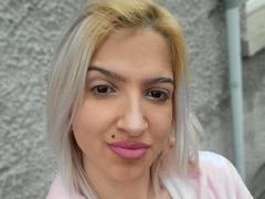 Ajuna - female webcam at xLoveCam