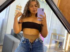 AkendaCurls - female with brown hair and  small tits webcam at xLoveCam