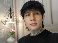 AkiraTattoo - male webcam at xLoveCam
