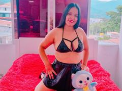 AlahiaSexy - female webcam at xLoveCam