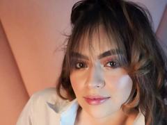 ZoeRusso - female with brown hair and  big tits webcam at xLoveCam