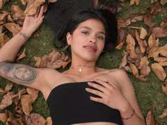 AlaiaStone - female with brown hair webcam at xLoveCam