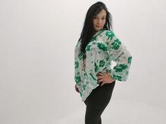 Alaishka - female with black hair and  big tits webcam at xLoveCam