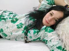 Alaishka - female with black hair and  big tits webcam at xLoveCam