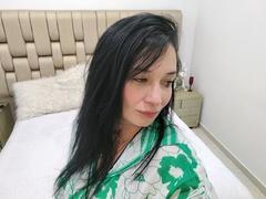 Alaishka - female with black hair and  big tits webcam at xLoveCam