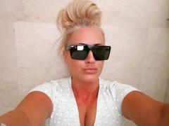 AlanRubia-hot - blond female webcam at xLoveCam
