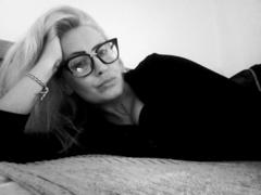 AlanRubia-hot - blond female webcam at xLoveCam