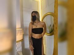 AlanaCuttie - blond female webcam at xLoveCam