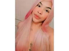 AlanaFoxia - female with black hair webcam at xLoveCam