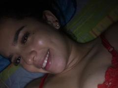 AlanaReyes - female with black hair and  small tits webcam at xLoveCam