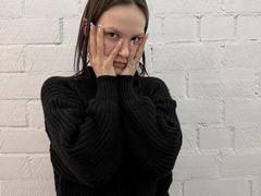 AlaneHarradon - female with black hair and  small tits webcam at xLoveCam