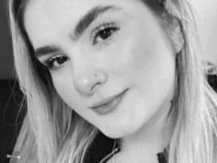 AlannaFoxy - blond female webcam at xLoveCam