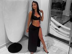 AlannaThomson - female webcam at xLoveCam