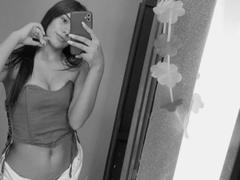 AlaraKey - female with black hair and  big tits webcam at xLoveCam