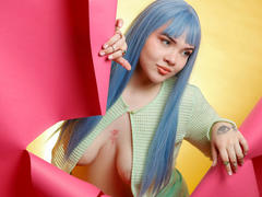 AlayaWillow from xLoveCam