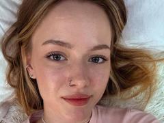 AlbertinaOberer - female webcam at xLoveCam