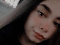 AlbertineMckeag - female with brown hair and  big tits webcam at xLoveCam