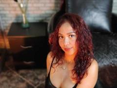AldaraGalvan - female with brown hair webcam at xLoveCam