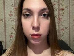 AleaseBenson - female with brown hair webcam at xLoveCam