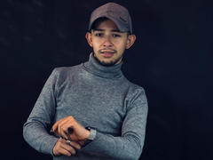 AlecAndrews - male webcam at xLoveCam