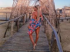 AleexxXan - female with brown hair webcam at xLoveCam