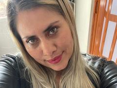 AlejaBlonde - blond female webcam at xLoveCam