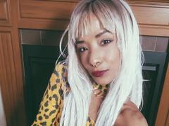 AlejoyMaria from xLoveCam