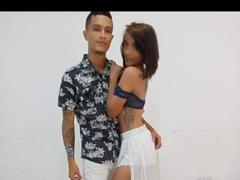 AlejoyMaria - couple webcam at xLoveCam