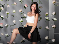 AlenaBlare - female with black hair webcam at xLoveCam