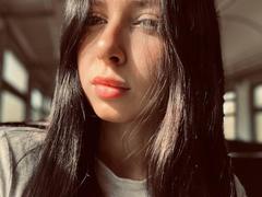 AlenaShimon - female with brown hair webcam at xLoveCam