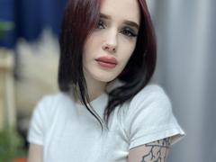 AleneNghiem - female with black hair and  big tits webcam at xLoveCam