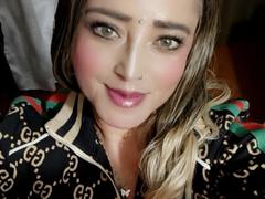 AlessadraJoness - blond female webcam at xLoveCam