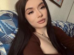 AlessandraShoe from xLoveCam