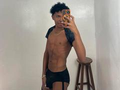 AlessandroBlack from xLoveCam