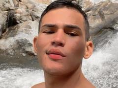 AlessandroMusk - male webcam at xLoveCam
