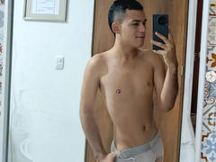 AlessandroMusk - male webcam at xLoveCam
