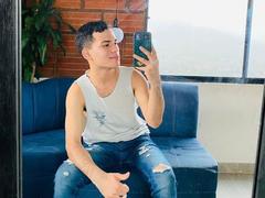 AlessandroMusk from xLoveCam