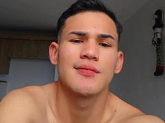 AlessandroMusk - male webcam at xLoveCam