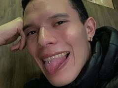 AlexLegendX - male webcam at xLoveCam