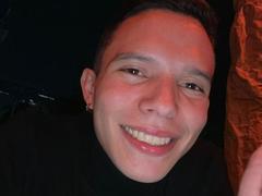 AlexLegendX - male webcam at xLoveCam